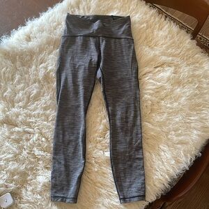 Lululemon wee are from space train times, size 6